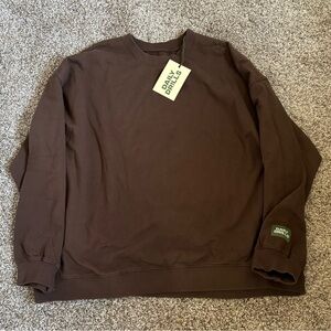 NWT Brown Daily Drills Crewneck